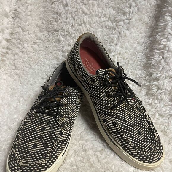 Twisted Black and Cream Geometric Patterned men’s Sneakers SZ11M - Picture 5 of 10